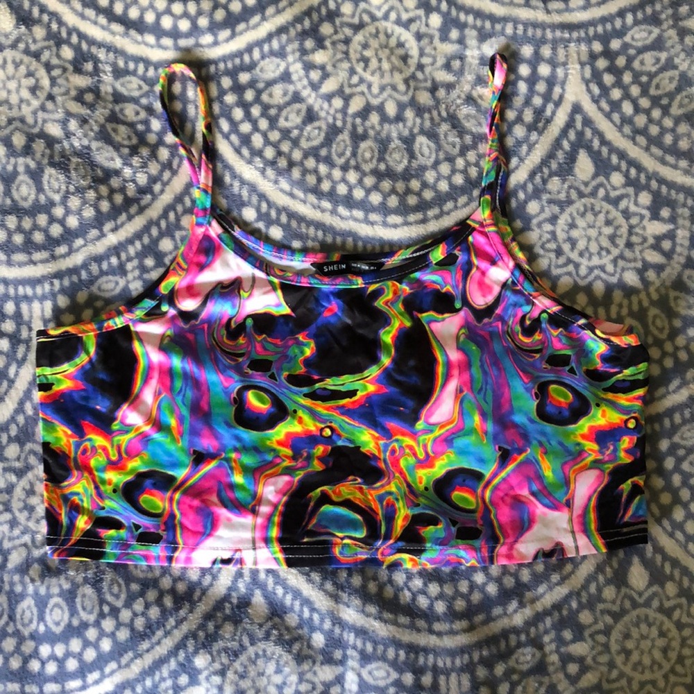 Never worn trippy top